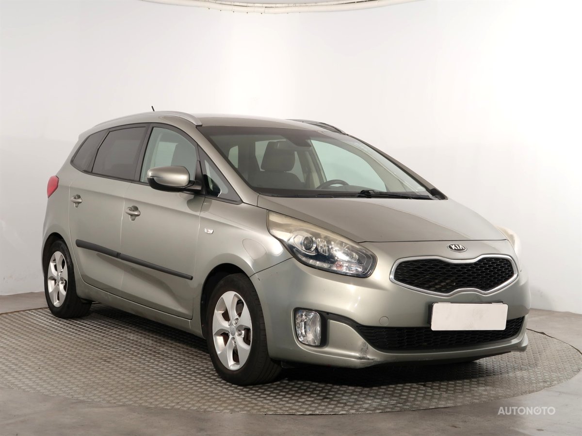 Kia Carens, 2013 - celkový pohled