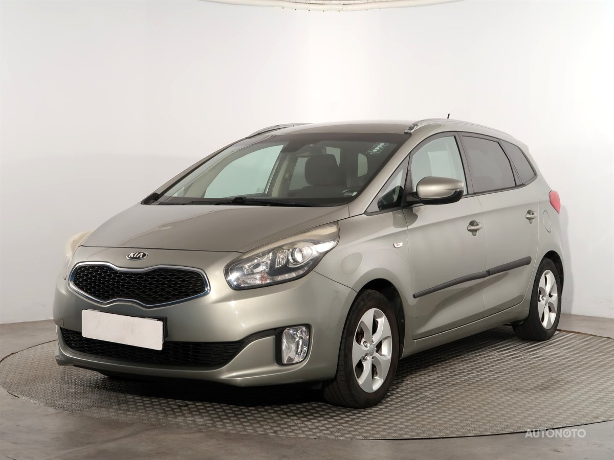 Kia Carens, 2013 - pohled č. 3