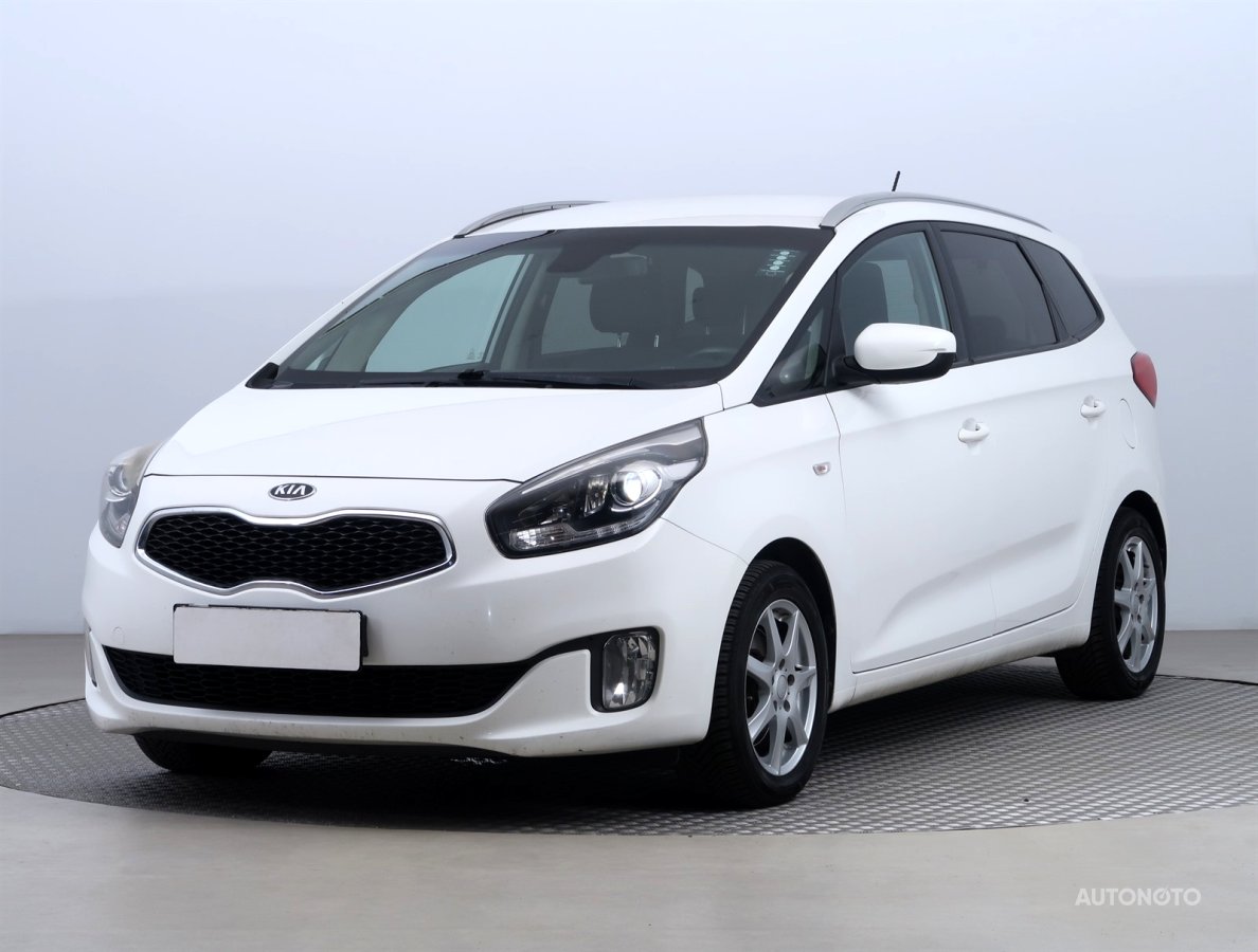 Kia Carens, 2013 - pohled č. 3