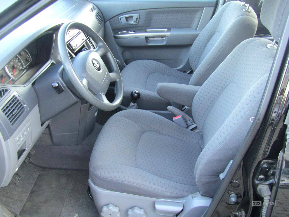 Kia Carens, 2005 - pohled č. 13