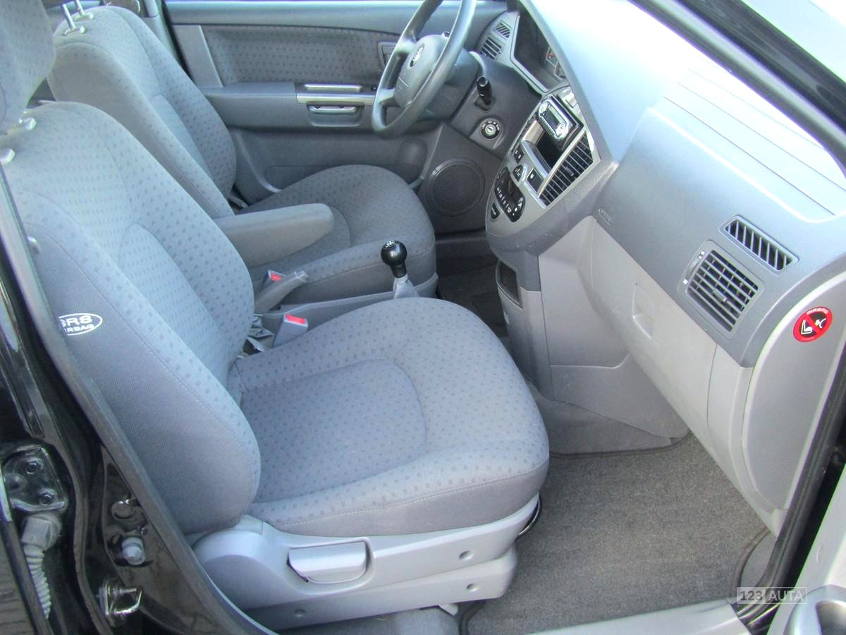 Kia Carens, 2005 - pohled č. 15