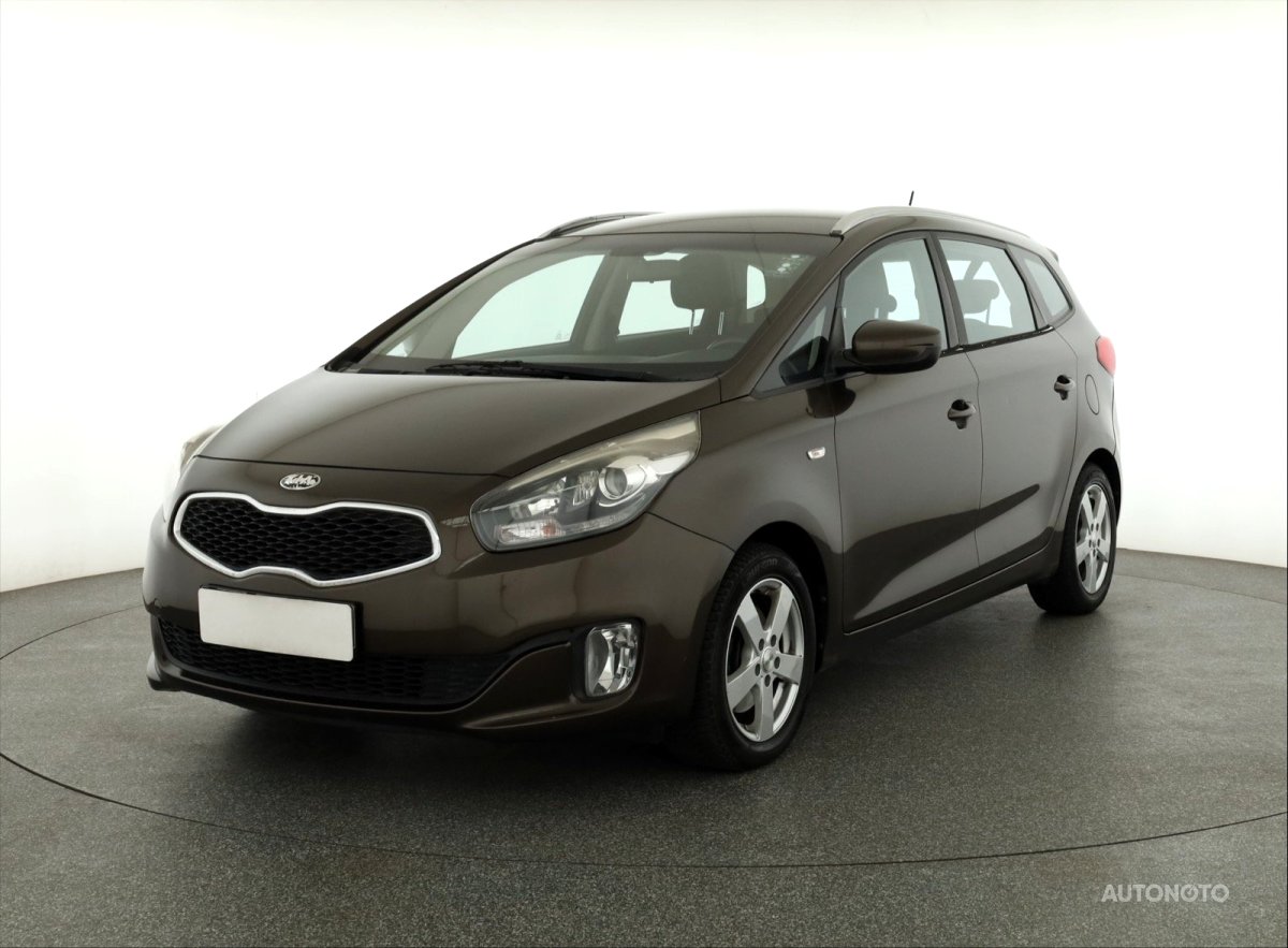 Kia Carens, 2013 - pohled č. 3