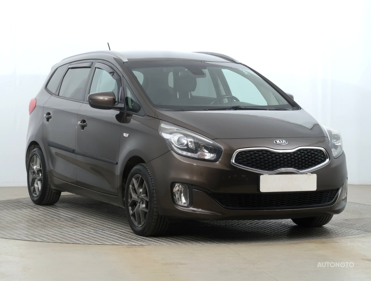 Kia Carens, 2015 - celkový pohled