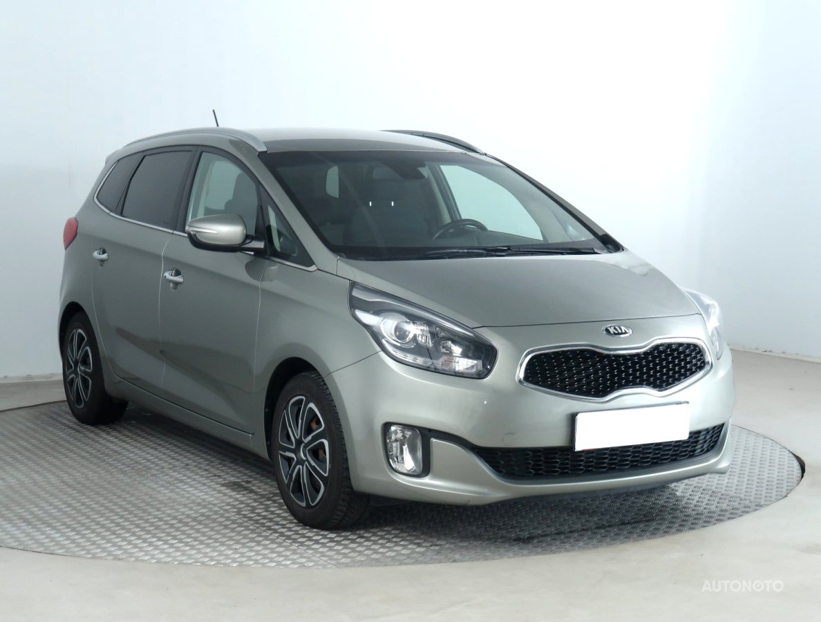 Kia Carens, 2013 - celkový pohled