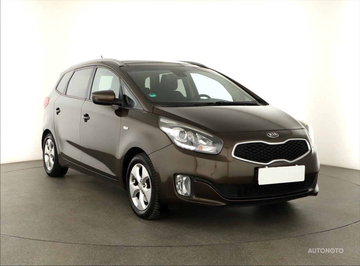 Kia Carens, 2013 - celkový pohled