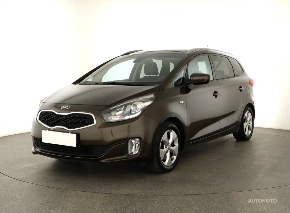 Kia Carens, 2013 - pohled č. 3