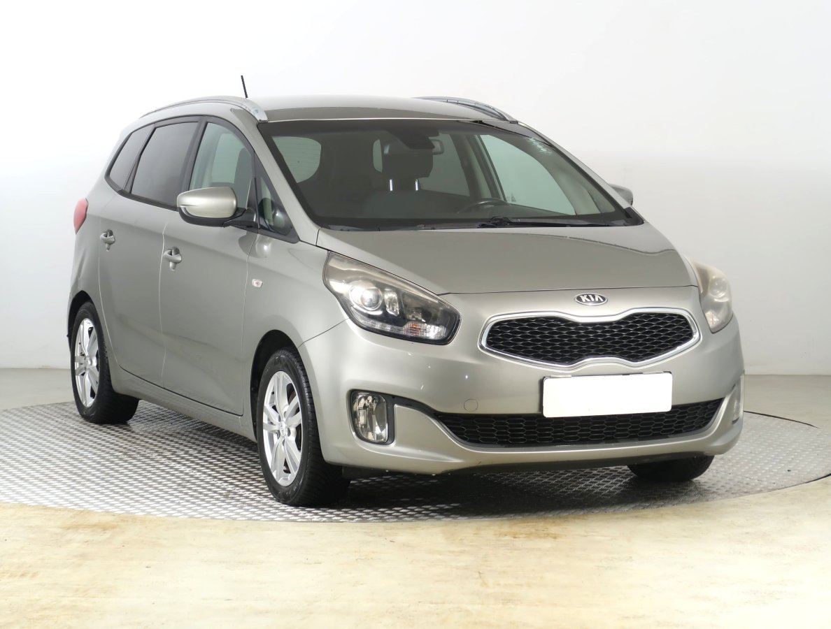 Kia Carens, 2015 - celkový pohled