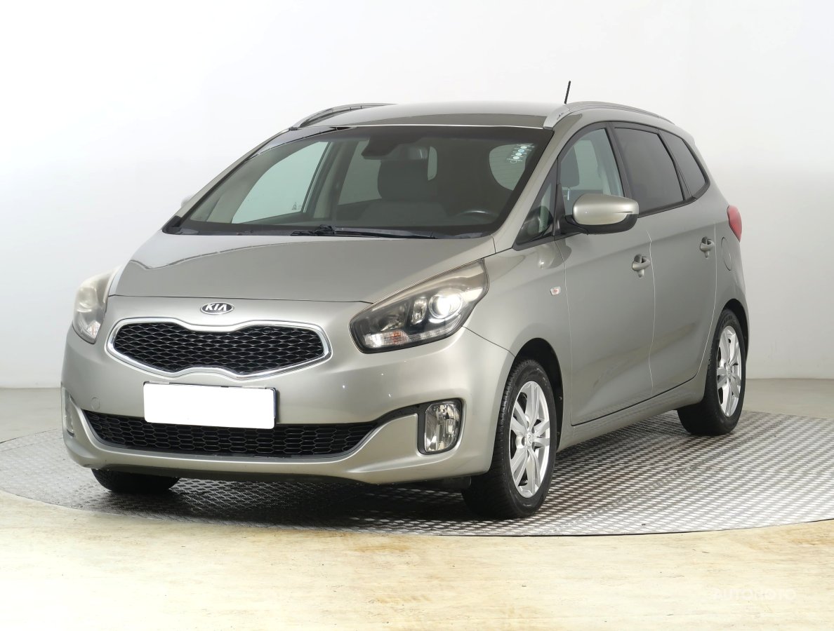 Kia Carens, 2015 - pohled č. 3