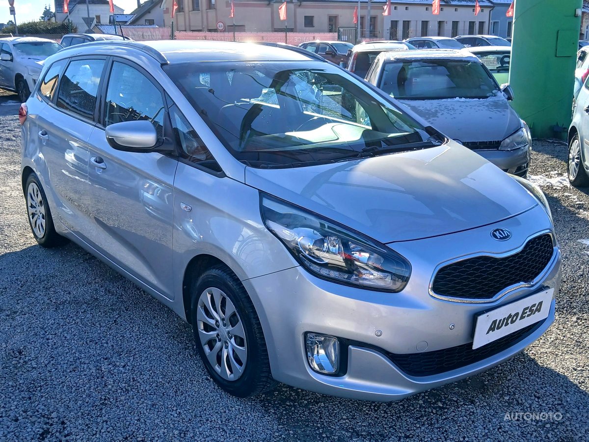 Kia Carens, 2015 - celkový pohled