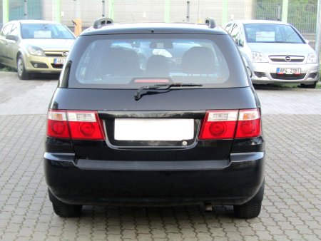 Kia Carens, 2005 - pohled č. 6