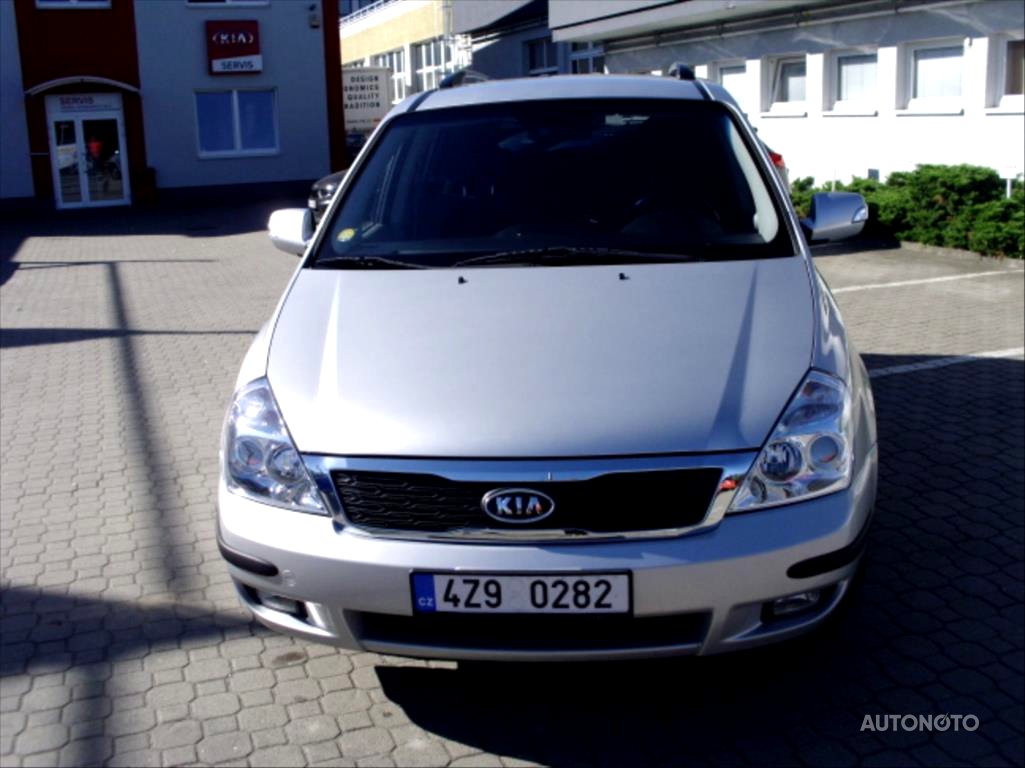 Kia Carnival, 2011 - celkový pohled