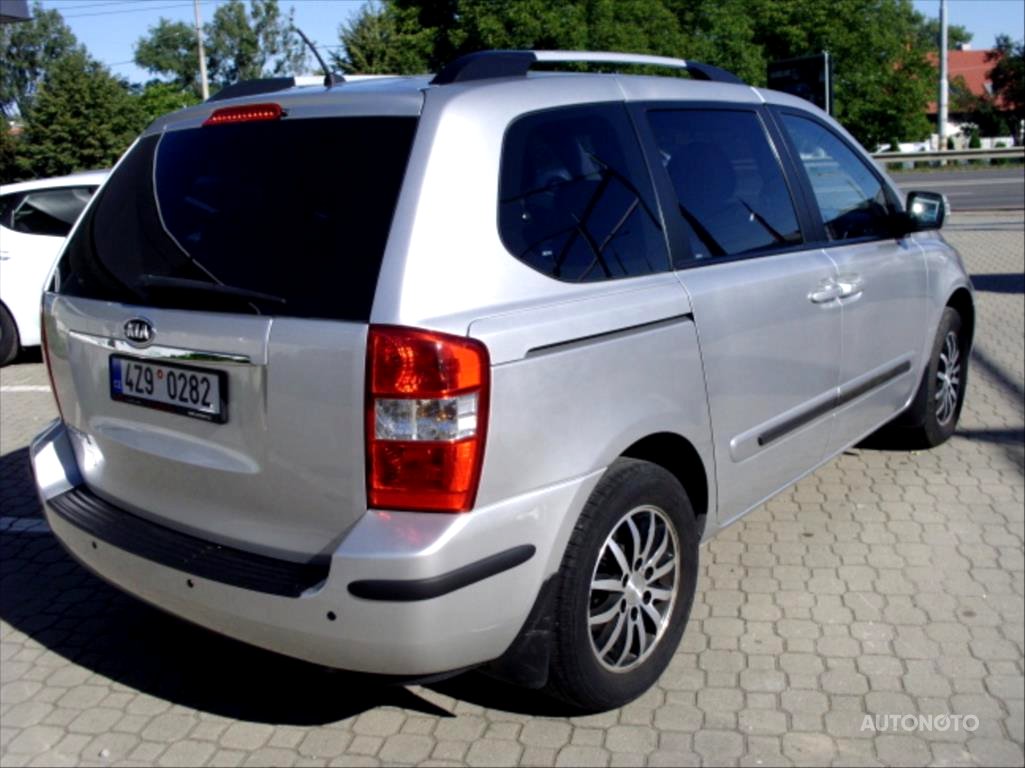 Kia Carnival, 2011 - pohled č. 2