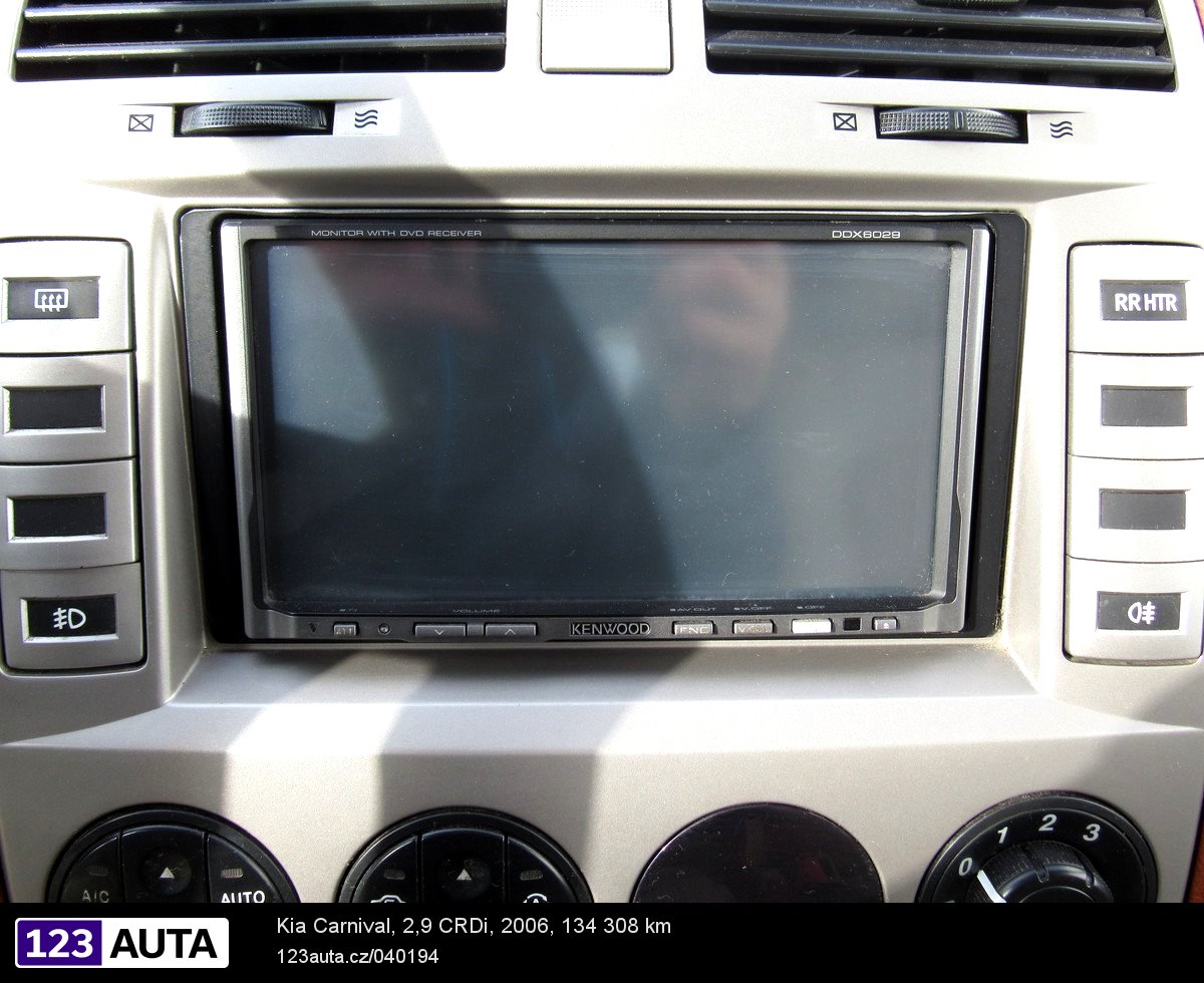 Kia Carnival, 2006 - pohled č. 19