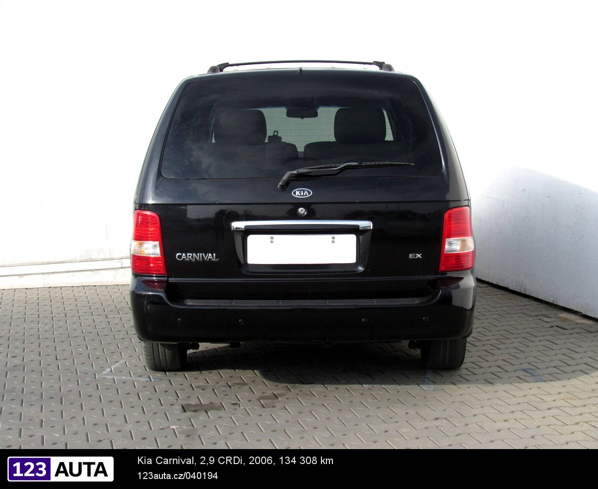 Kia Carnival, 2006 - pohled č. 6