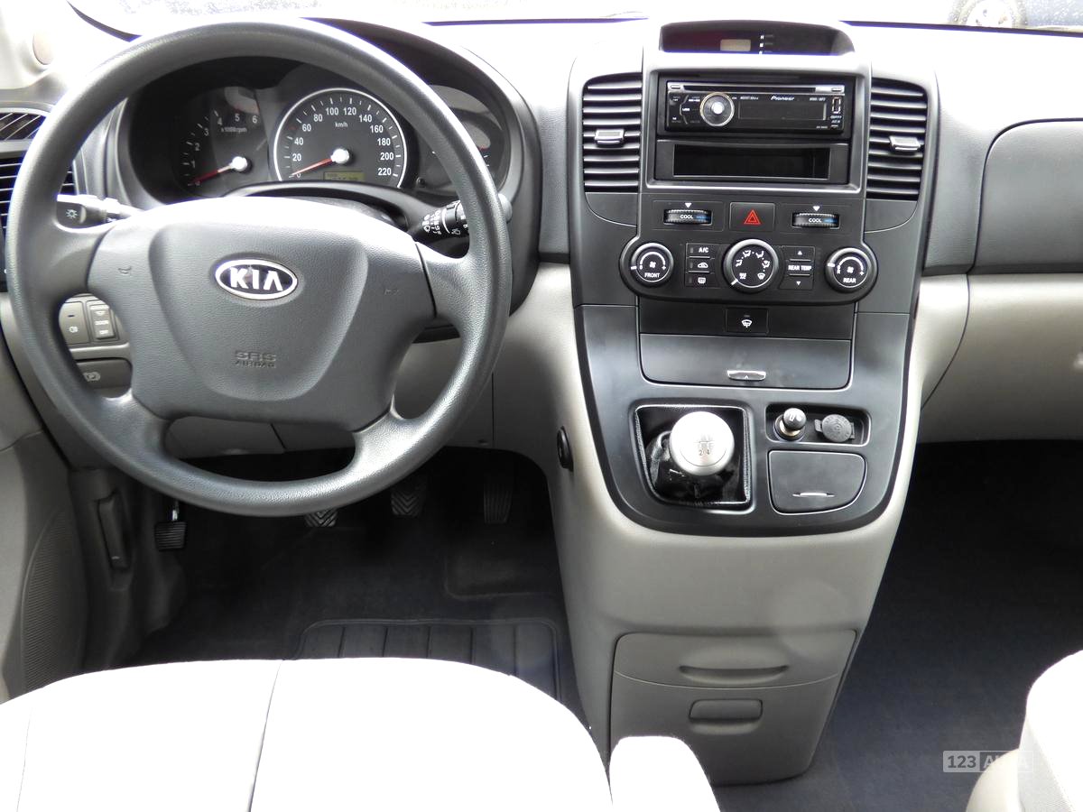 Kia Carnival, 2008 - pohled č. 12