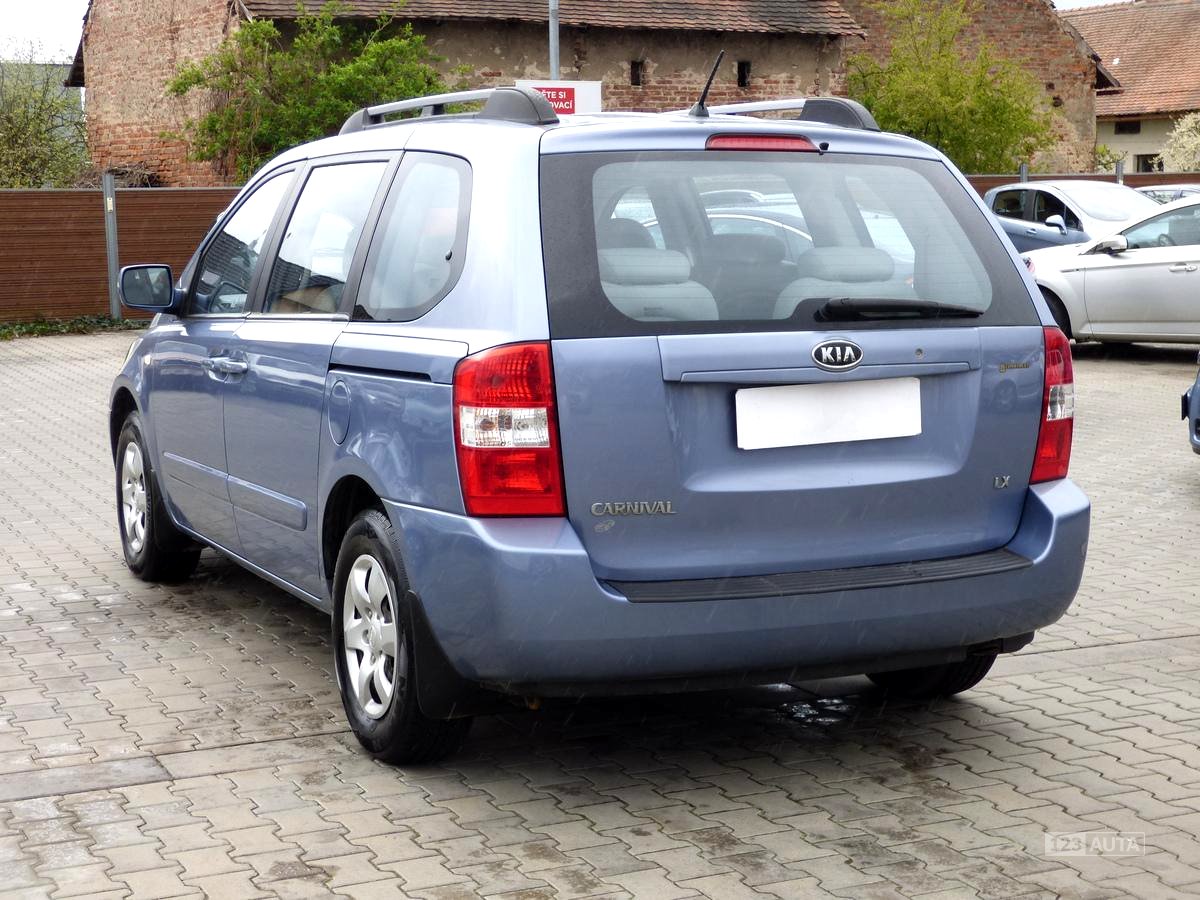 Kia Carnival, 2008 - pohled č. 7