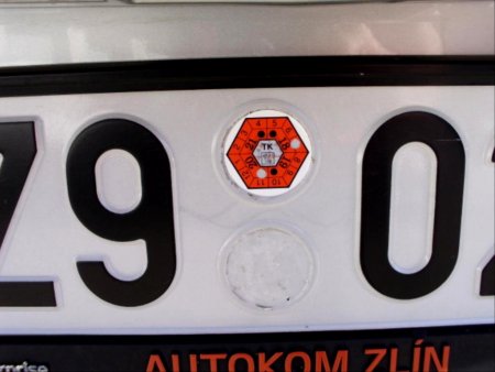 Kia Carnival, 2011 - pohled č. 8