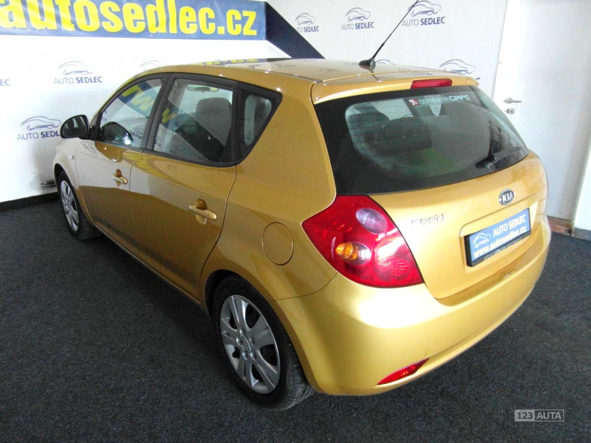 Kia Cee´d, 2008 - pohled č. 4