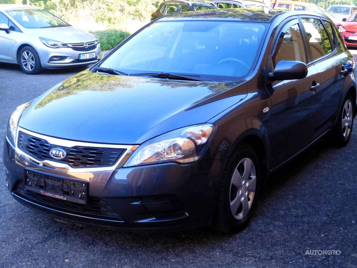 Kia Cee´d, 2010 - pohled č. 3