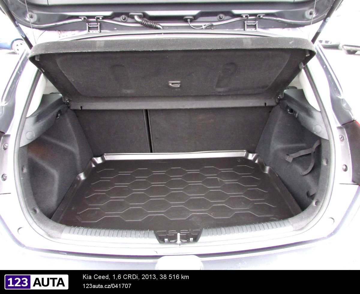 Kia Cee´d, 2013 - pohled č. 10