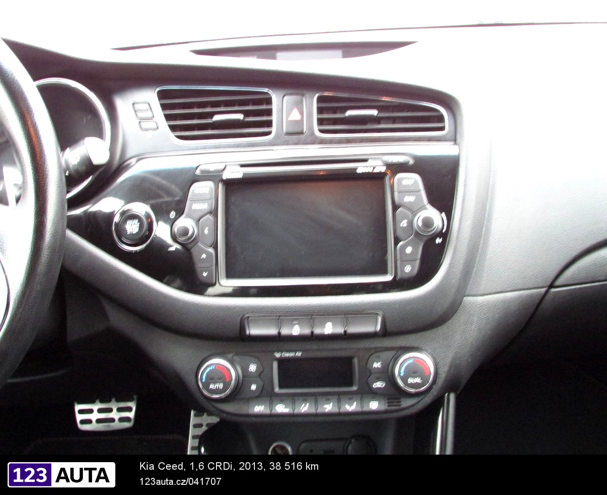 Kia Cee´d, 2013 - pohled č. 13