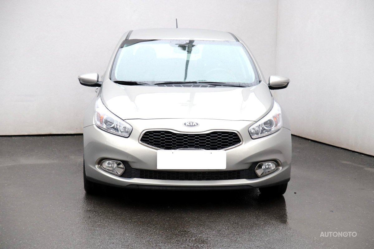 Kia Cee´d, 2012 - pohled č. 2