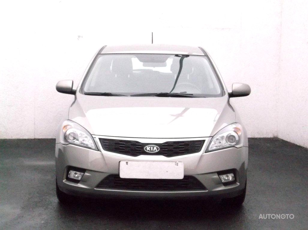 Kia Cee´d, 2011 - pohled č. 2