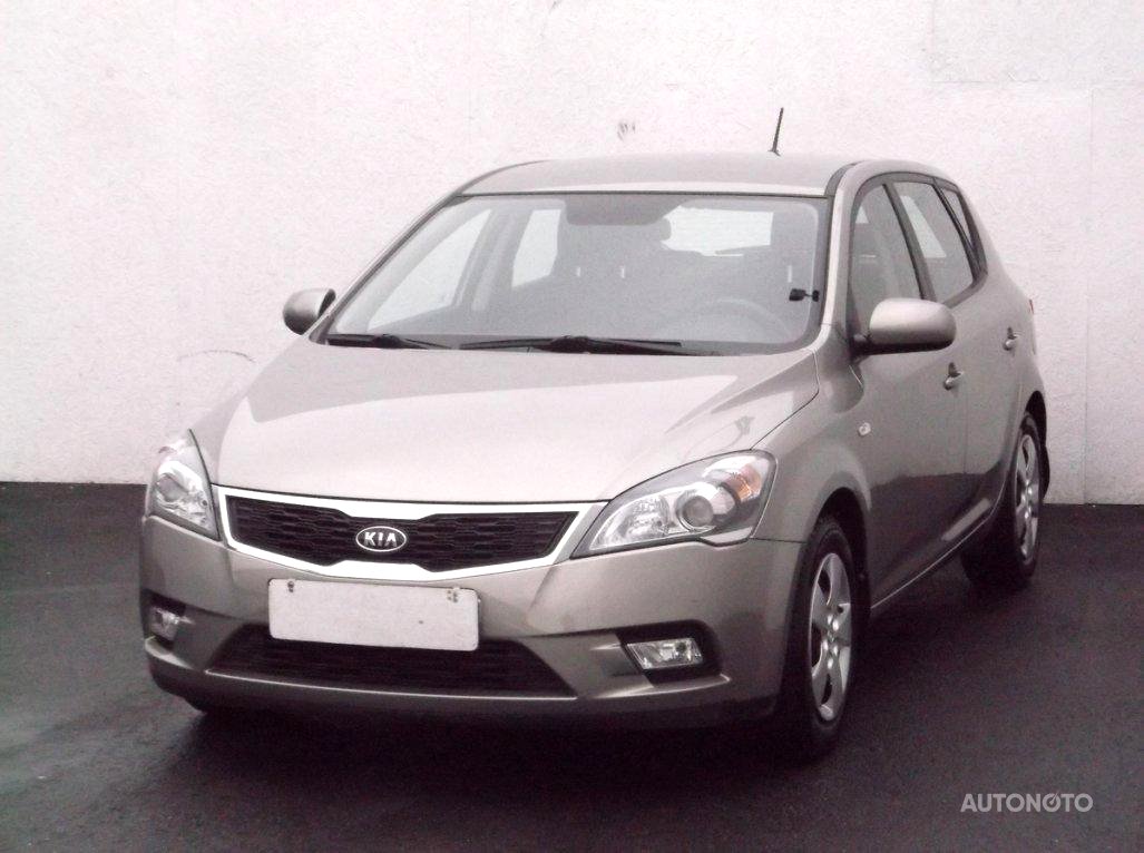 Kia Cee´d, 2011 - pohled č. 3