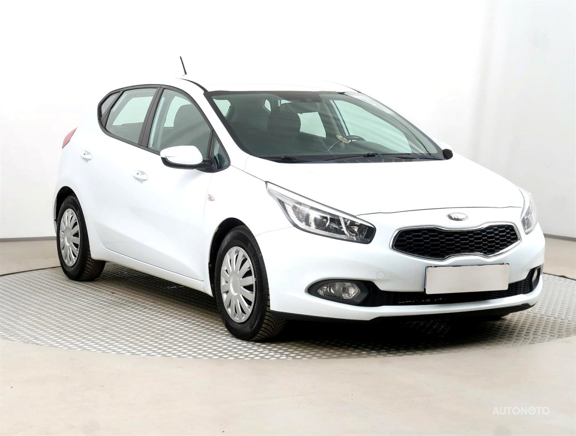 Kia Cee´d, 2013 - celkový pohled