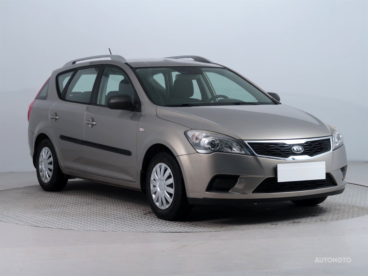 Kia Cee´d, 2010 - celkový pohled