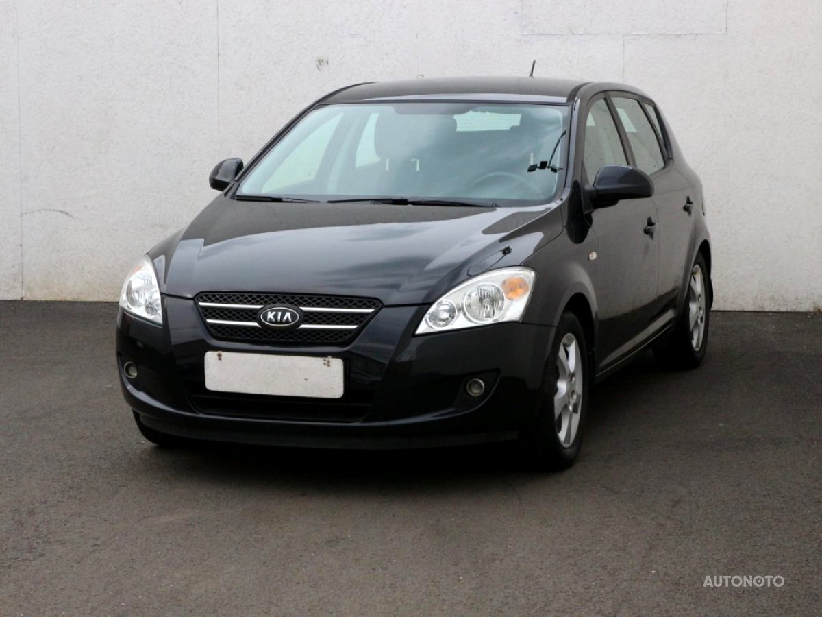 Kia Cee´d, 2009 - pohled č. 3