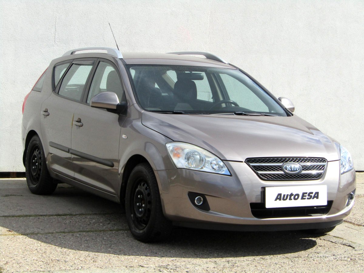 Kia Cee´d, 2008 - celkový pohled