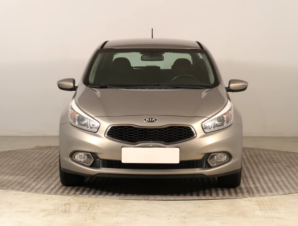 Kia Cee´d, 2012 - pohled č. 2