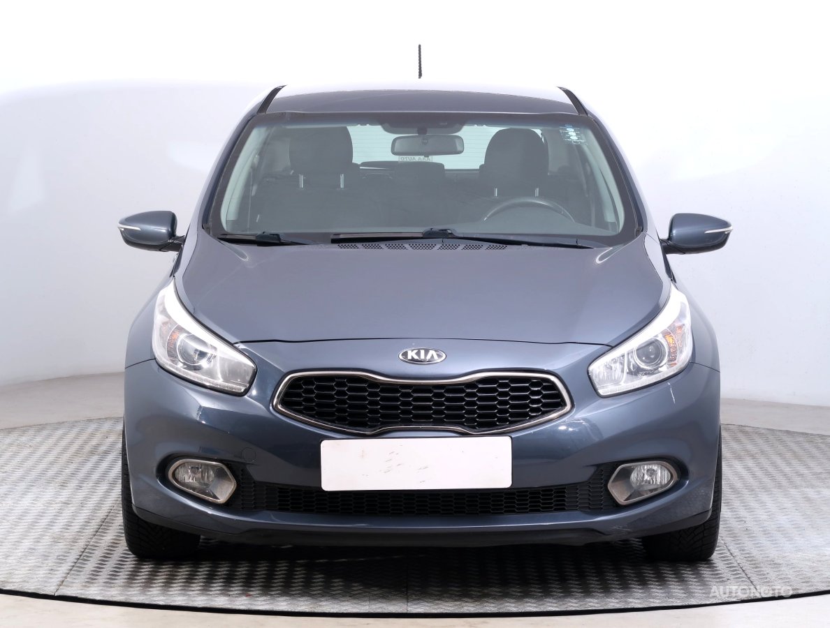 Kia Cee´d, 2012 - pohled č. 2