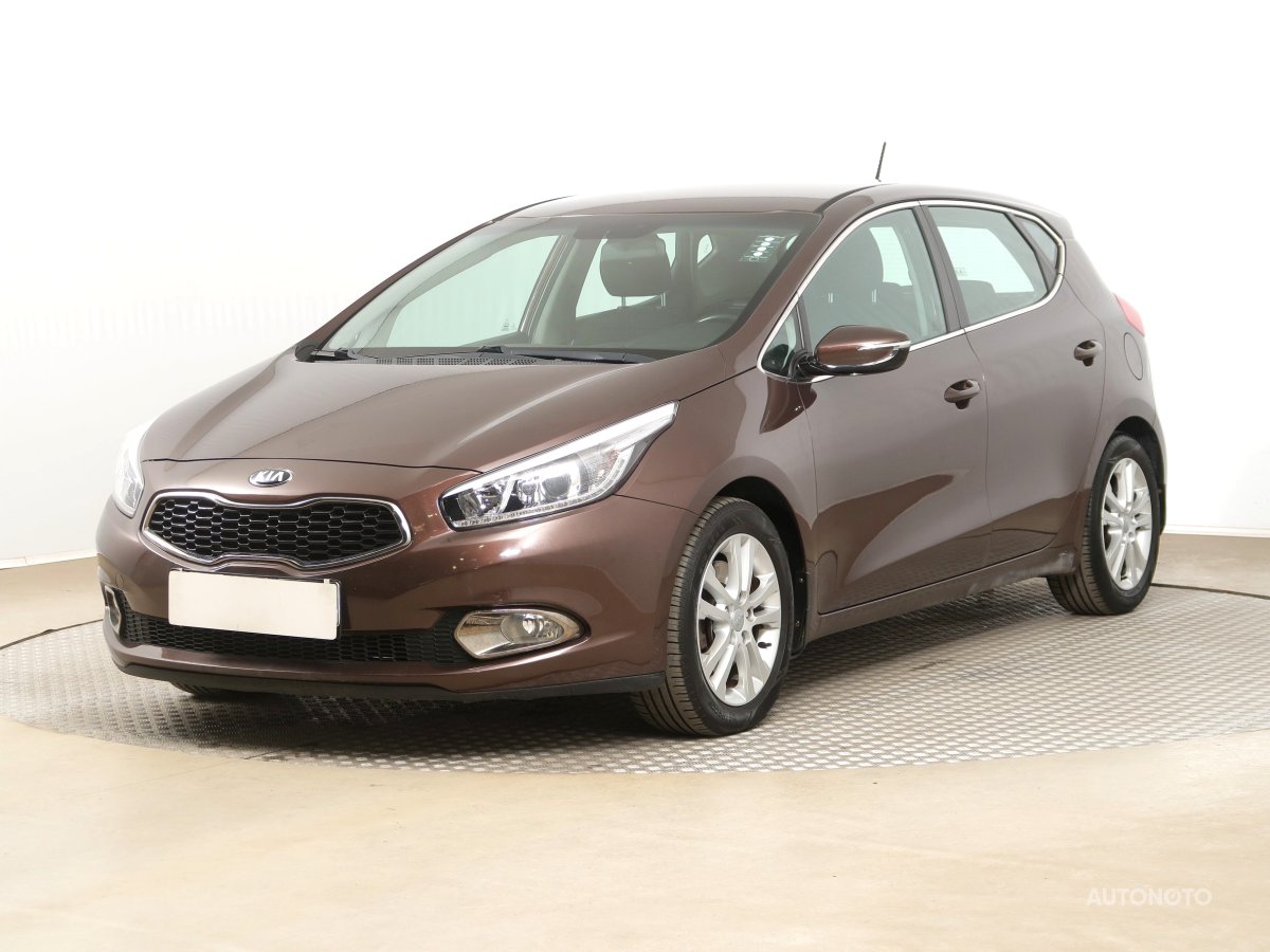 Kia Cee´d, 2012 - pohled č. 3