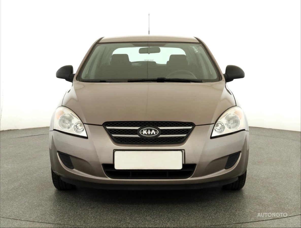 Kia Cee´d, 2007 - pohled č. 2