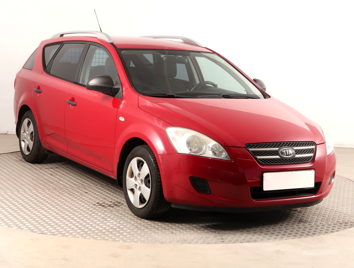 Kia Cee´d, 2009 - celkový pohled