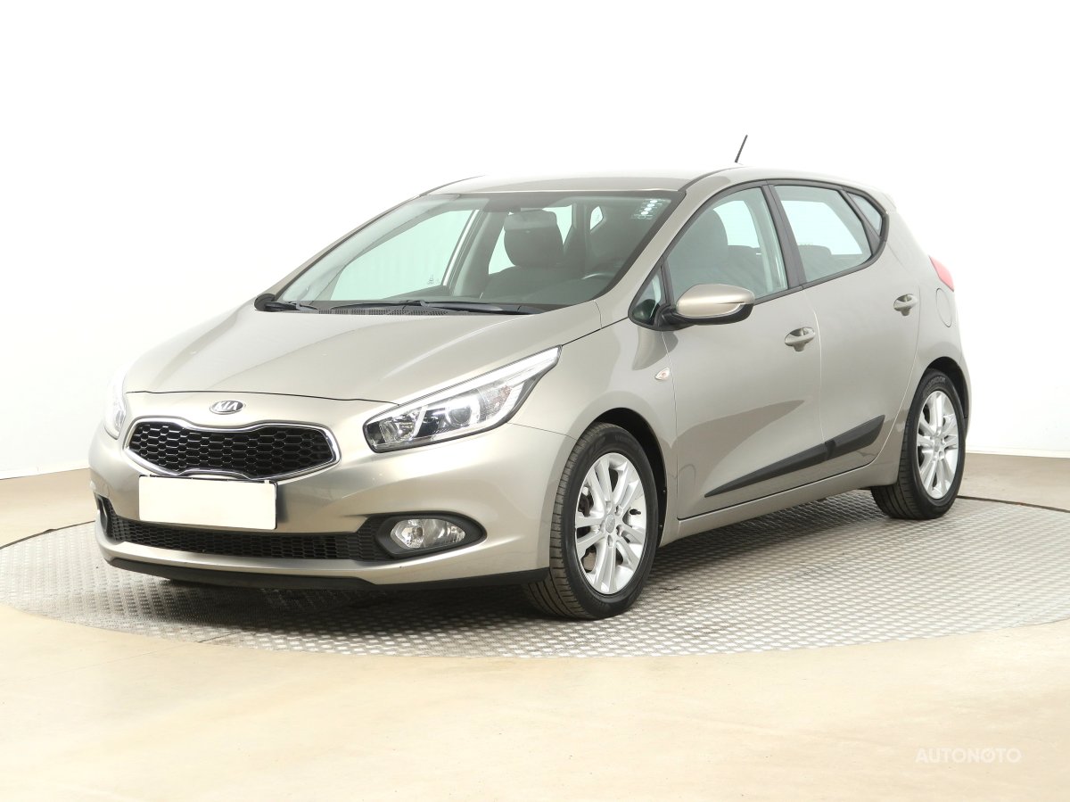 Kia Cee´d, 2014 - pohled č. 3