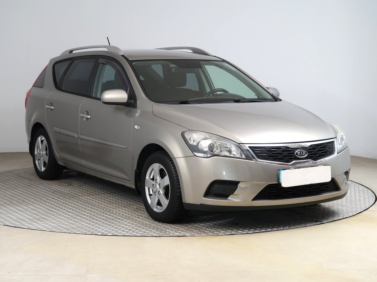 Kia Cee´d, 2010 - celkový pohled