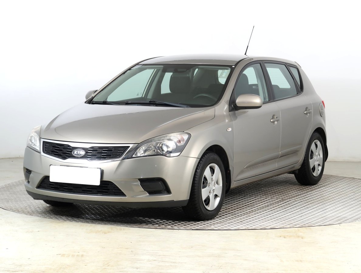 Kia Cee´d, 2010 - pohled č. 3