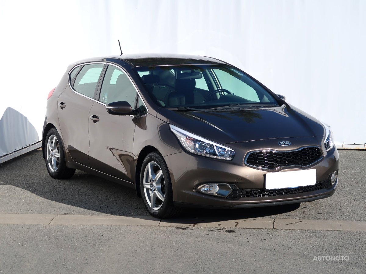 Kia Cee´d, 2013 - celkový pohled