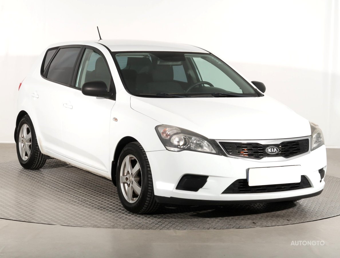 Kia Cee´d, 2010 - celkový pohled