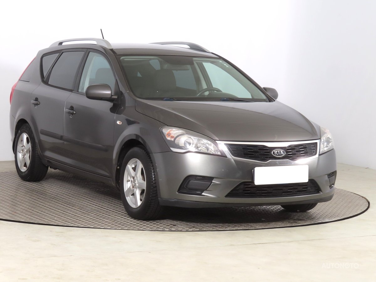 Kia Cee´d, 2010 - celkový pohled