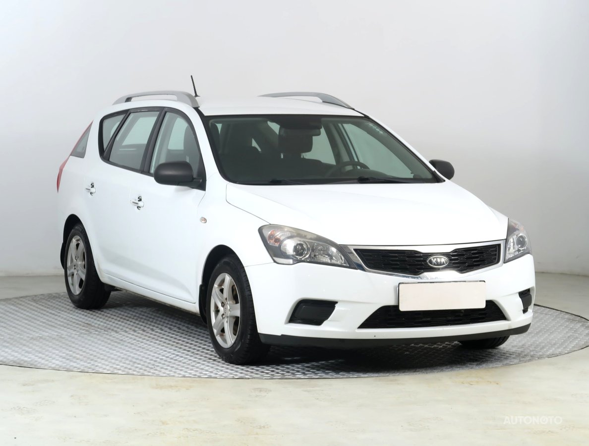 Kia Cee´d, 2010 - celkový pohled