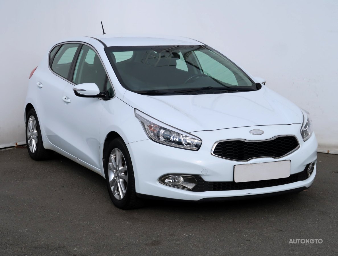 Kia Cee´d, 2013 - celkový pohled