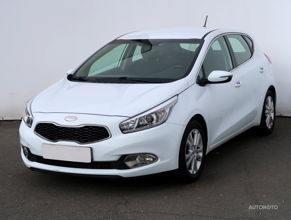 Kia Cee´d, 2013 - pohled č. 3