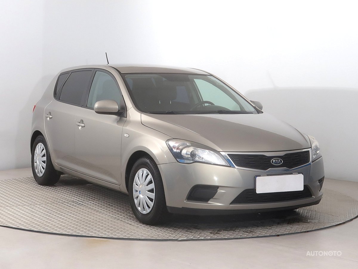 Kia Cee´d, 2011 - pohled č. 1