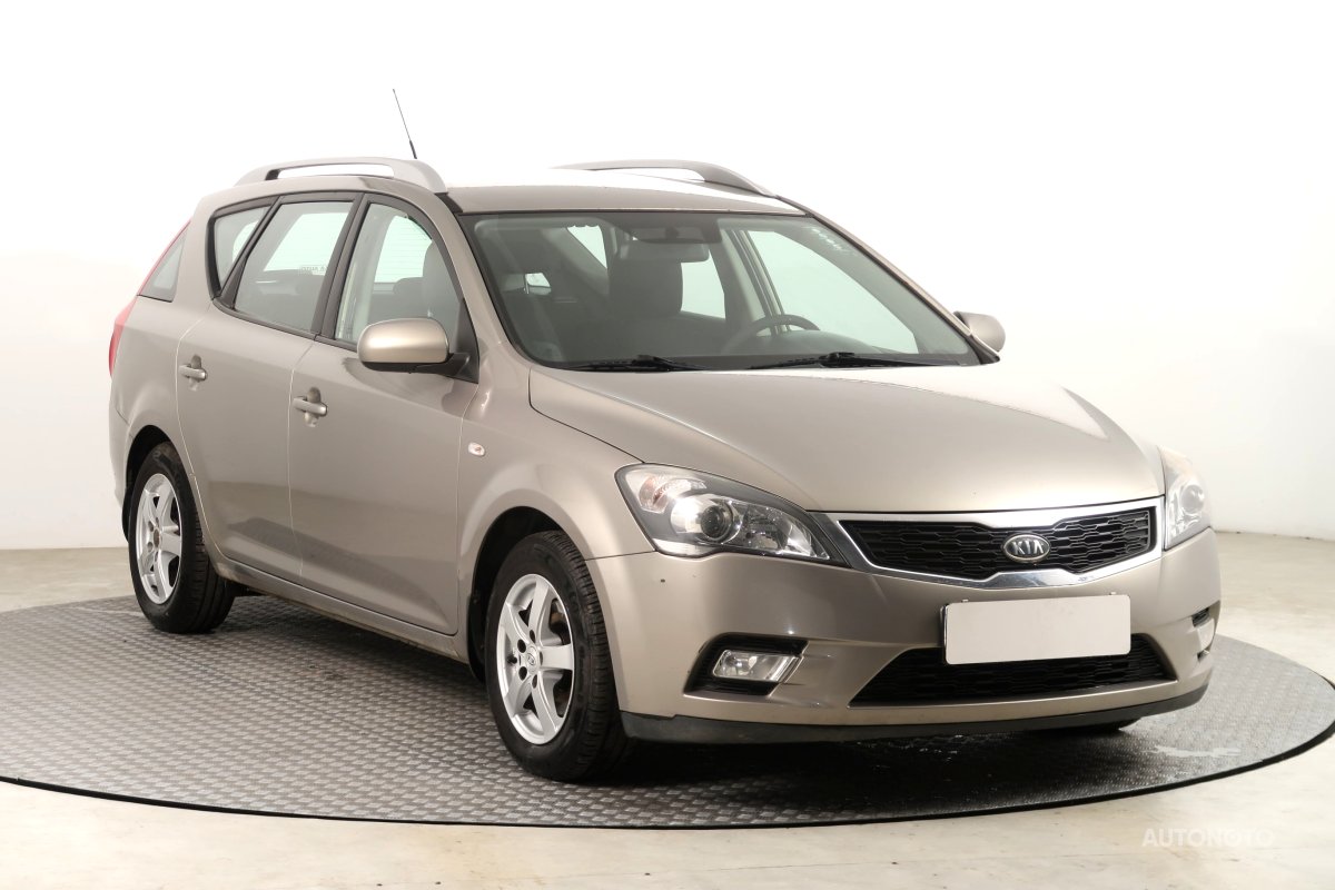 Kia Cee´d, 2011 - celkový pohled