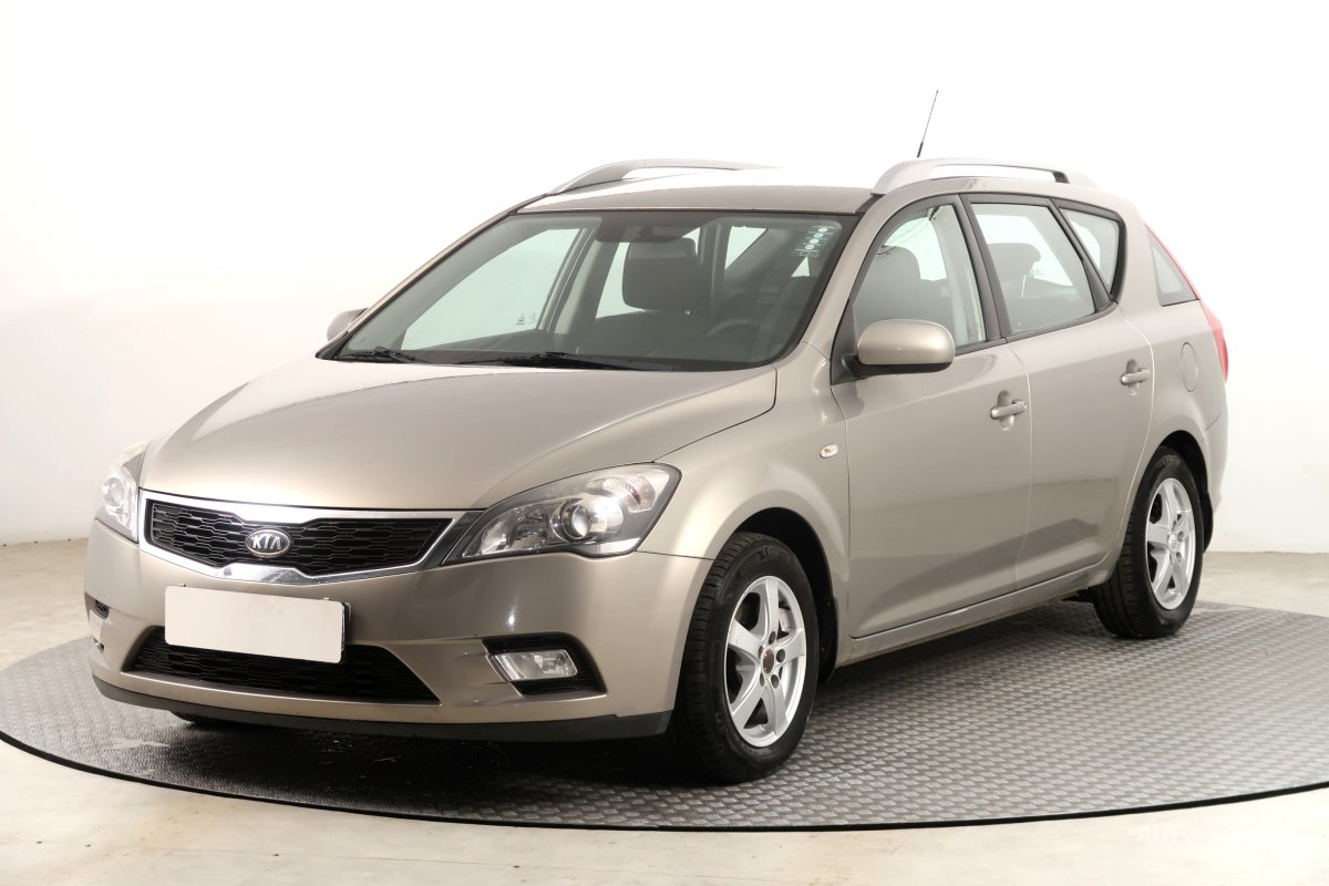Kia Cee´d, 2011 - pohled č. 3
