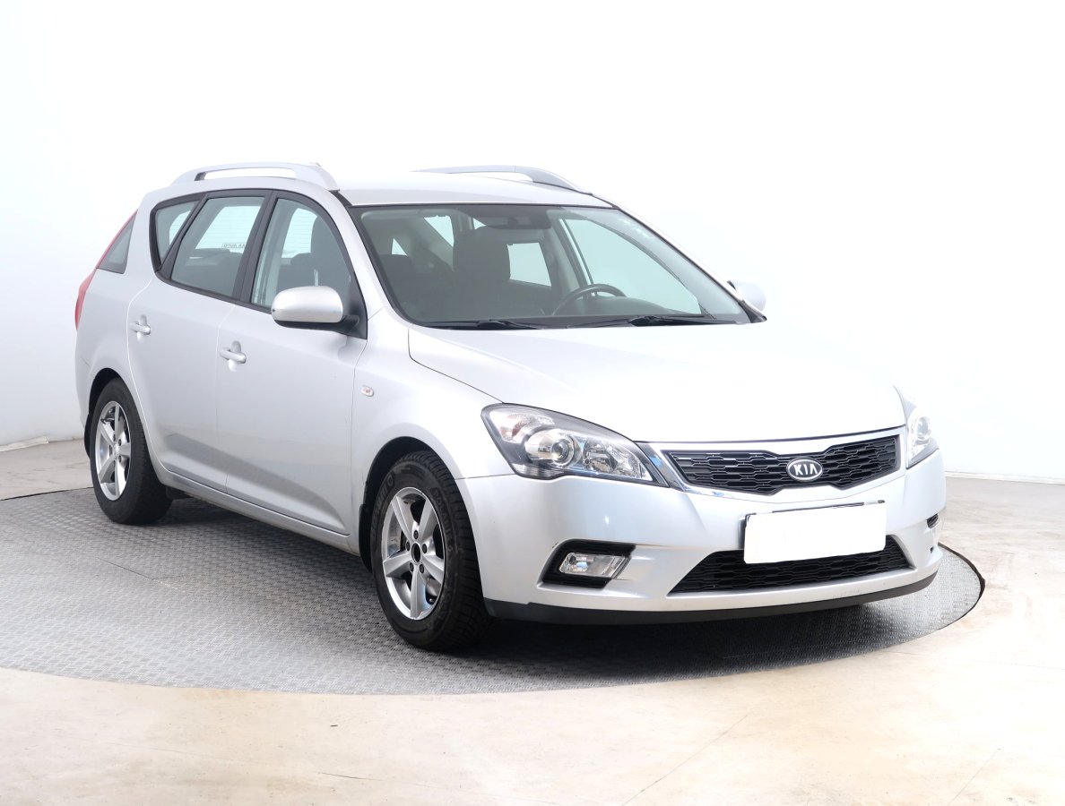 Kia Cee´d, 2010 - celkový pohled